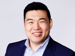 Thomas Park, vice-président, Soutien à l'exploitation et stratégie