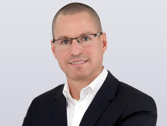 BDC employee Scott Defoe